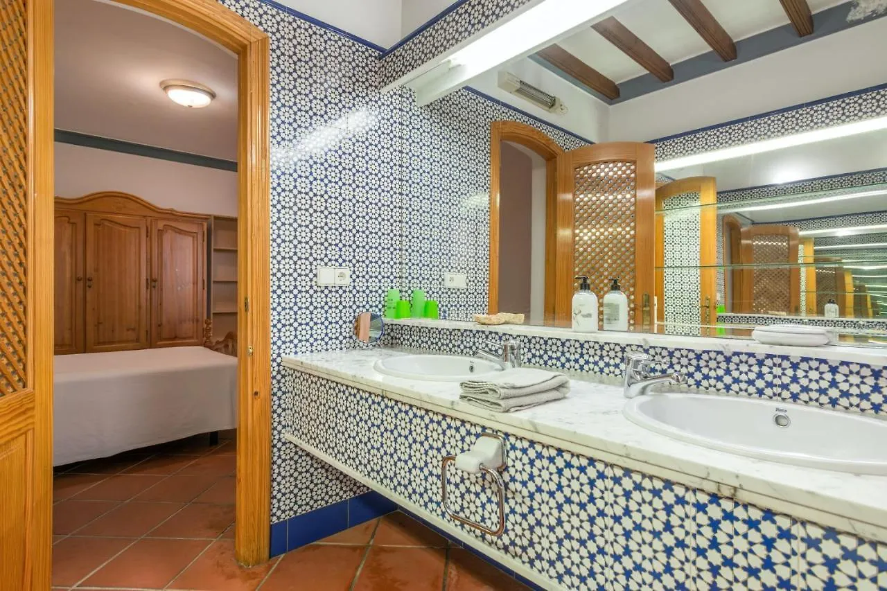 Holiday home Comfortable House In Ardales With Fireplace
